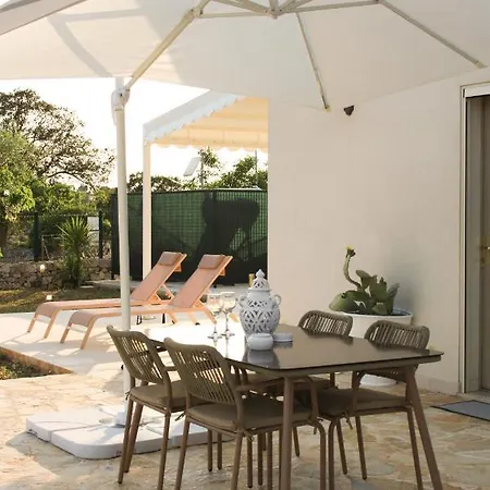 Villa Enjoytrulli - Countryside Noci